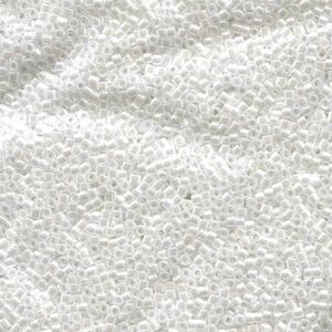 DELICA BEAD 10 грам, Miyuki 11/0 WHITE PEARL DB201